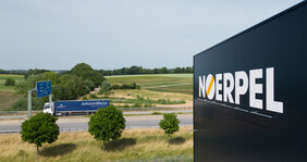 Noerpel Halle und Johann Weiss LKW